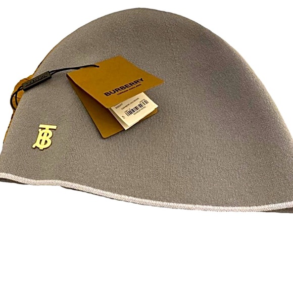 Burberry Accessories - Burberry Beanie